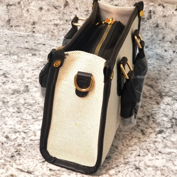 Cute Small Paris Square Handbag/Crossbody Purse - Picture 4 of 8